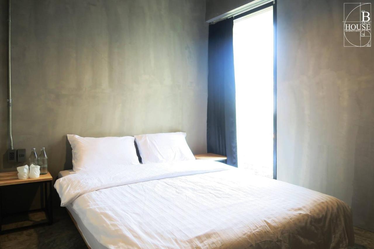 Hotel B Arch House And Cafe Ll No Parking Ll Chiang Mai