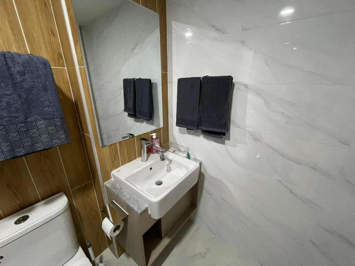 The One Chiangmai Apartment *