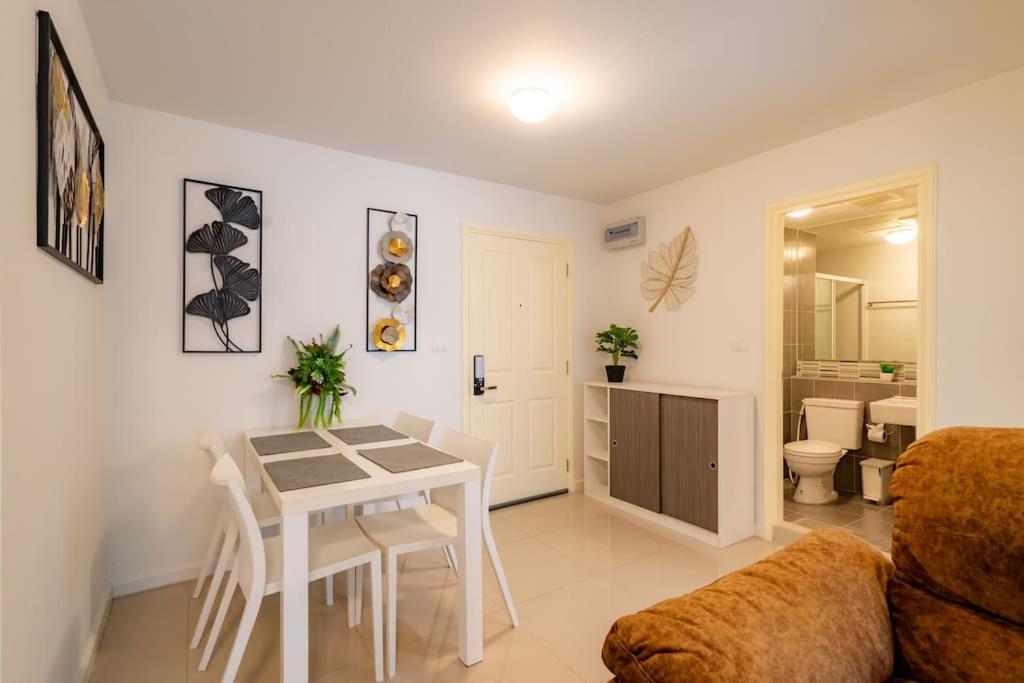Luxury 2 Bedroom Old