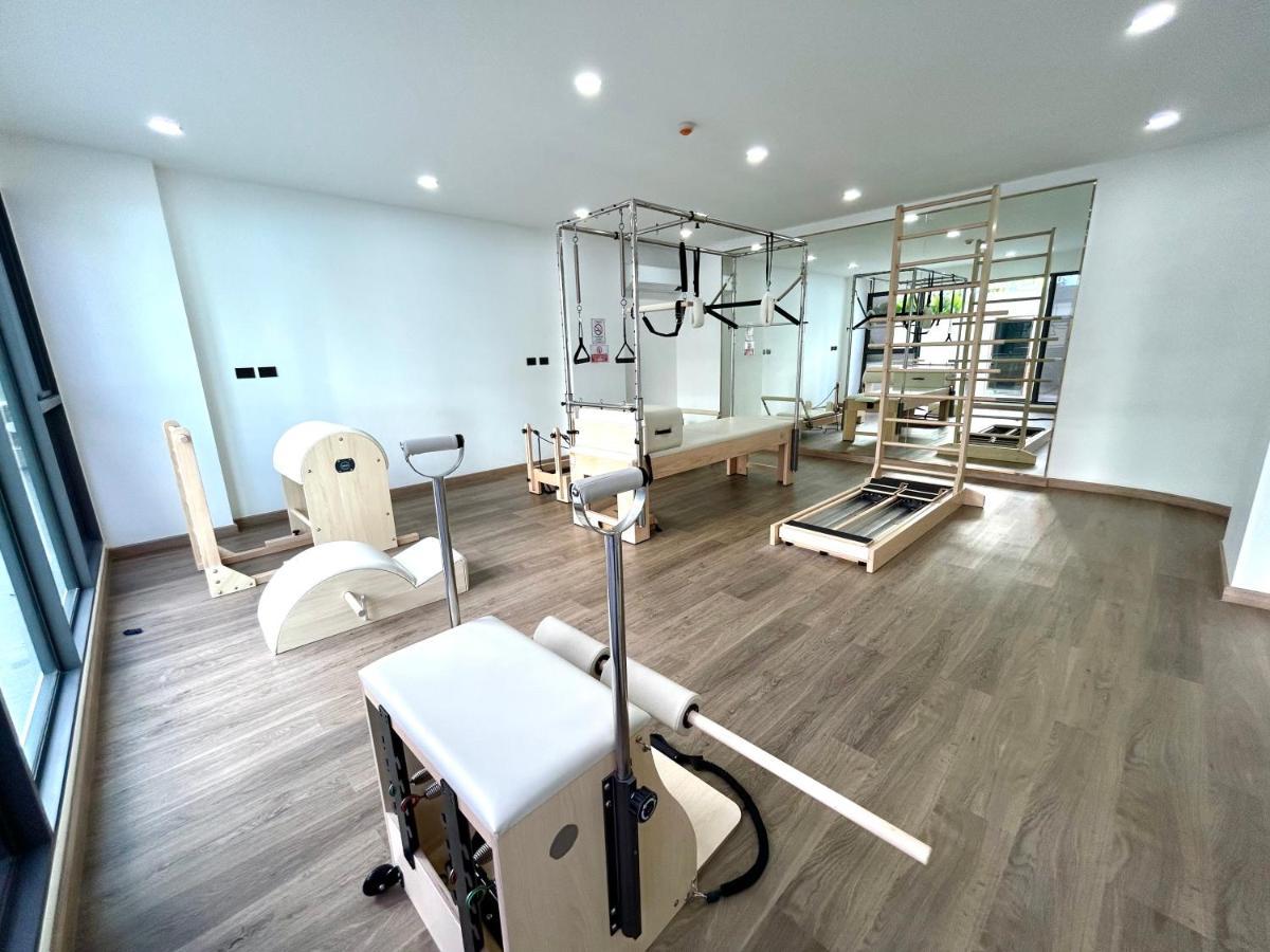 Apartment 5 Minutes Walk To The Festival Super Large Luxury Swimming Pool