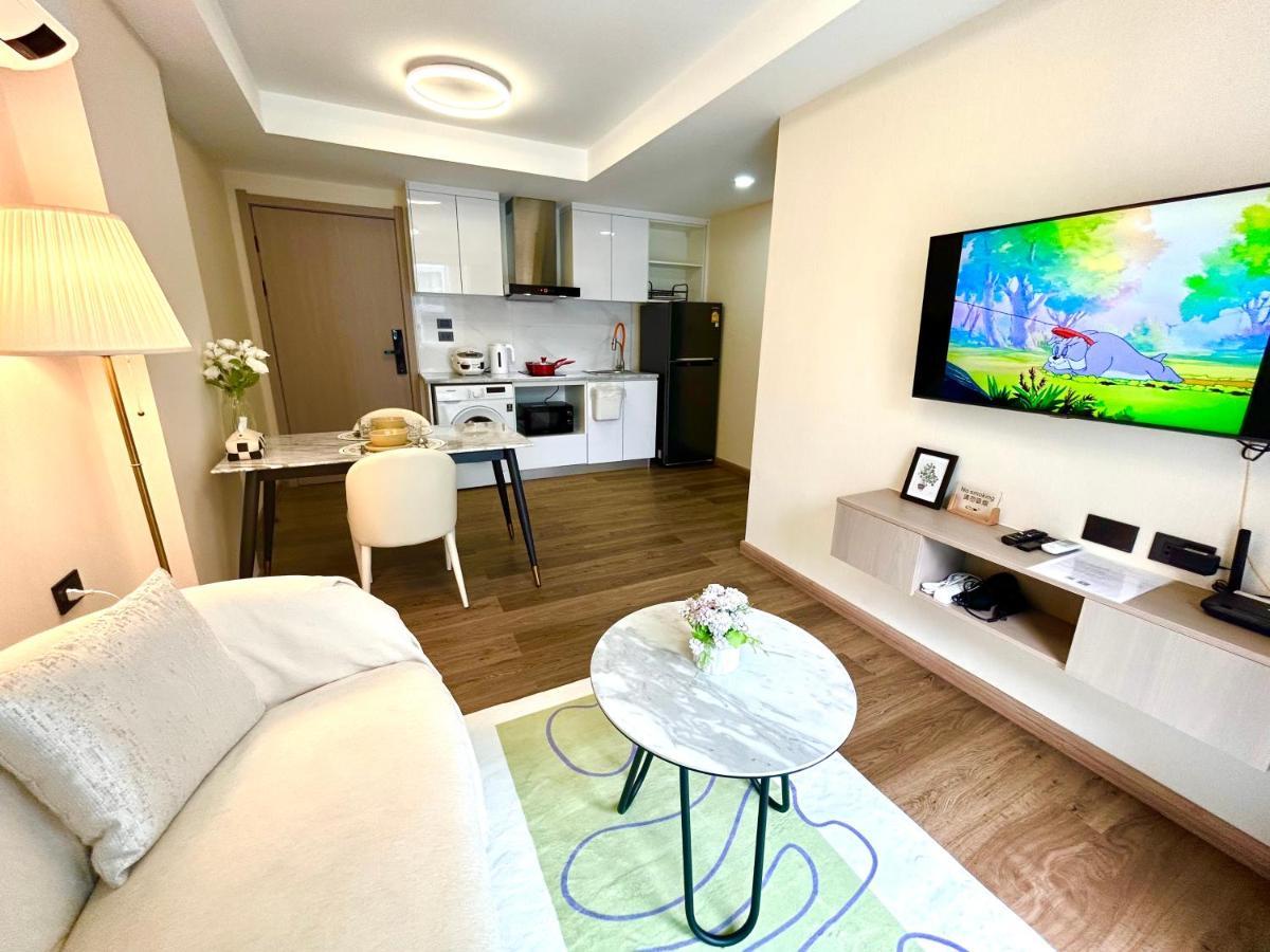 Apartment 5 Minutes Walk To The Festival Super Large Luxury Swimming Pool *