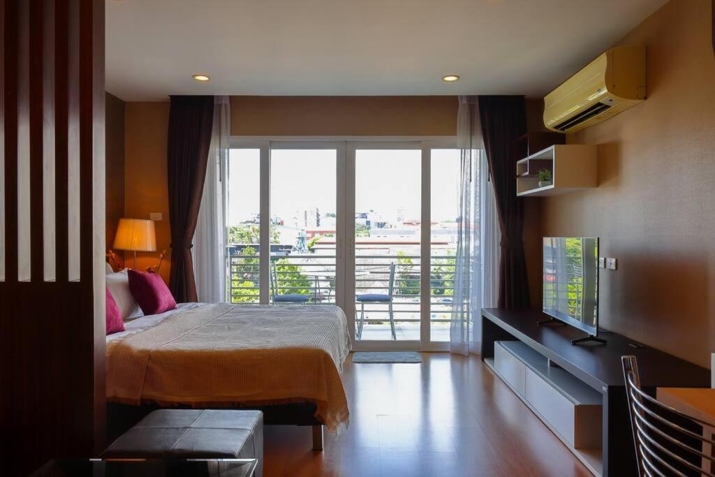 Luxury Living In Heart Of Nimman Apartment *
