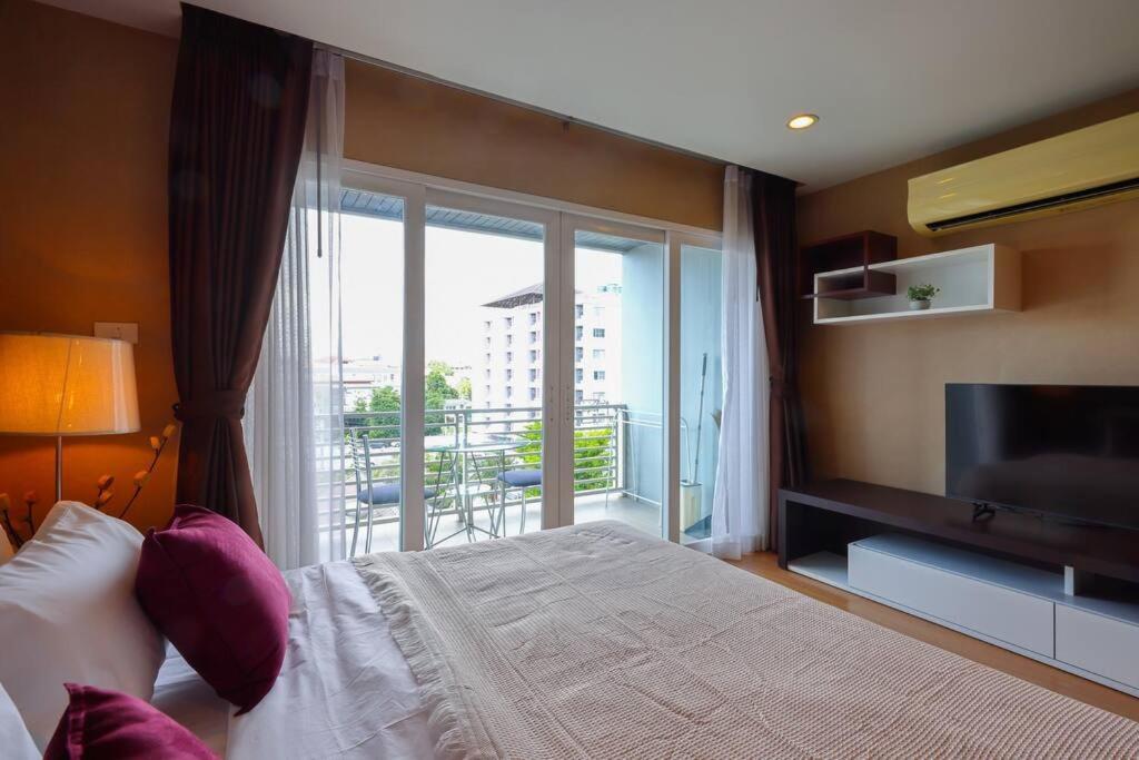 Luxury Living In Heart Of Nimman Apartment *