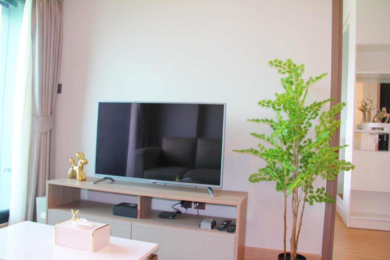 Apartment The Astra Sky River *