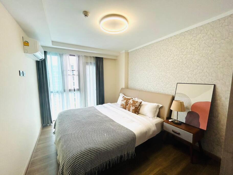 清迈一号 The One Chiangmai 1b1b A 一环商业中心, 紧邻尚泰繁华 Apartment