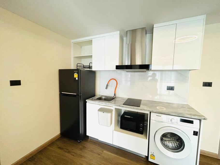 Apartment 清迈一号 The One Chiangmai 1b1b A 一环商业中心, 紧邻尚泰繁华 Chiang Mai