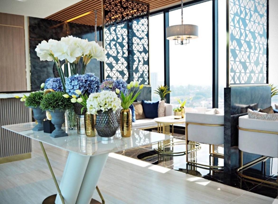 The Astra Sky River Apartment *
