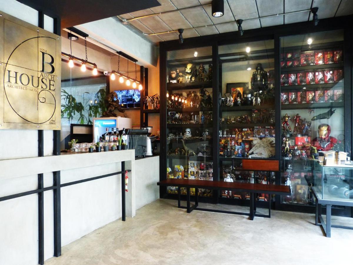 B Arch House And Cafe Ll No Parking Ll Chiang Mai
