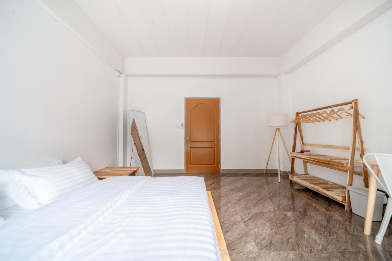 Socialer Coliving & Coworking Space Hostel *