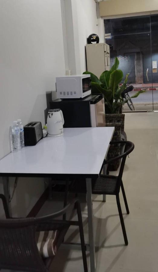 Hostel Lady Dorm @ Walking Street *