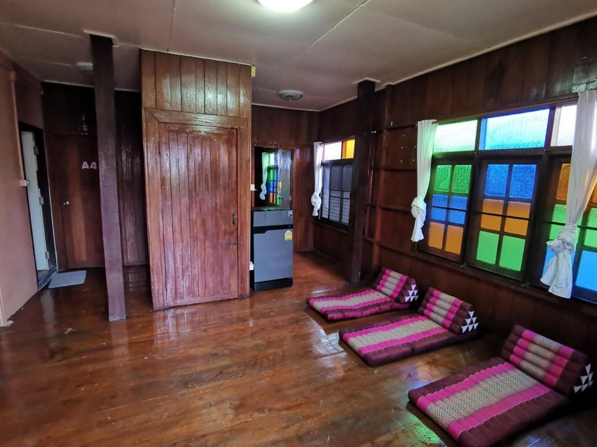 Ho Hostel