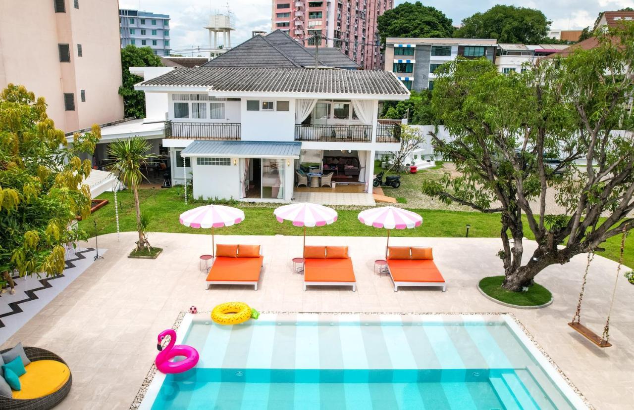 Pink Moon Pool In Quiet Area Of Nimmanhaemin Villa Chiang Mai