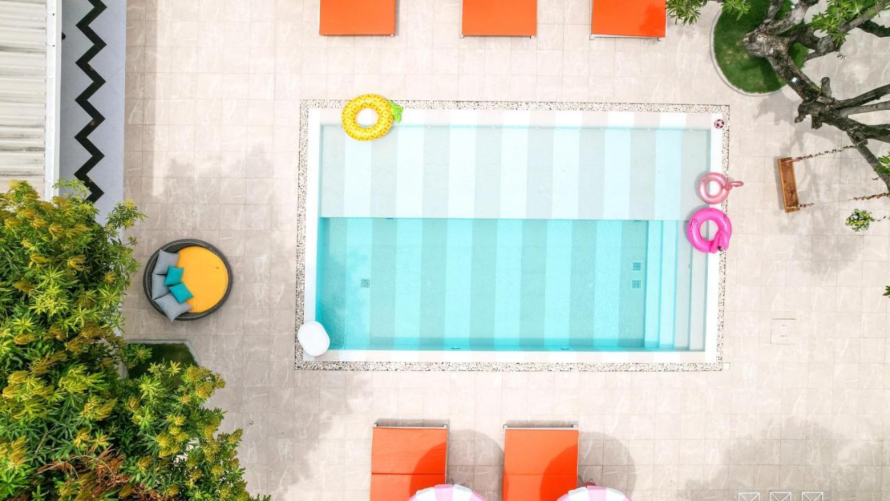 Pink Moon Pool In Quiet Area Of Nimmanhaemin Villa *