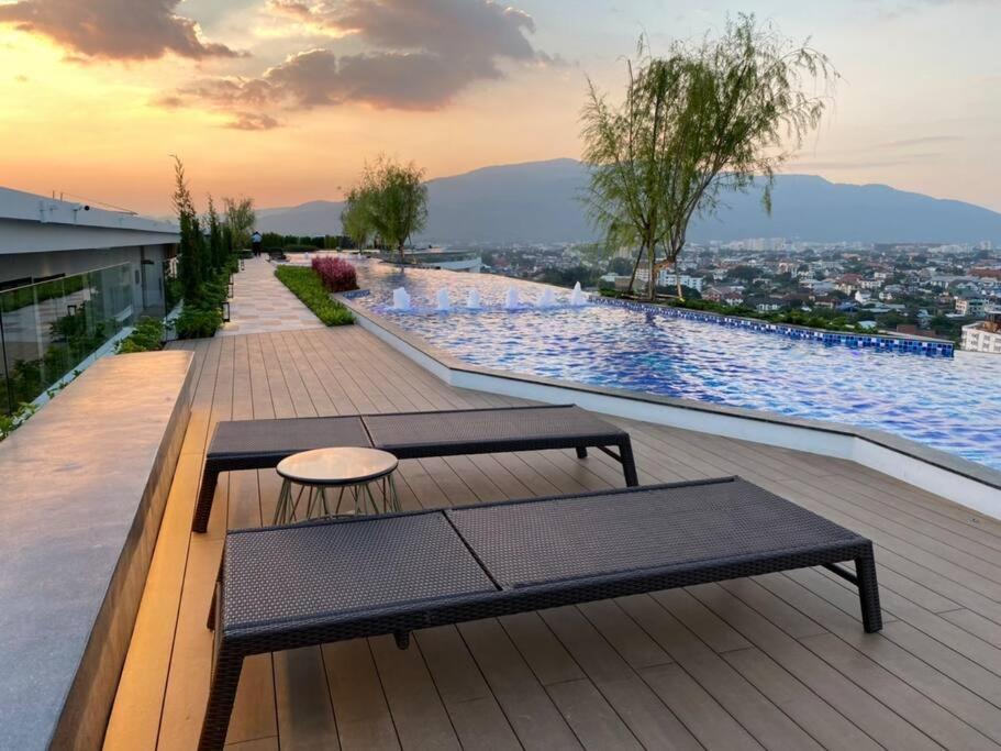 Apartment New & Cozy 2 Bedroom @ The Astra Sky River
