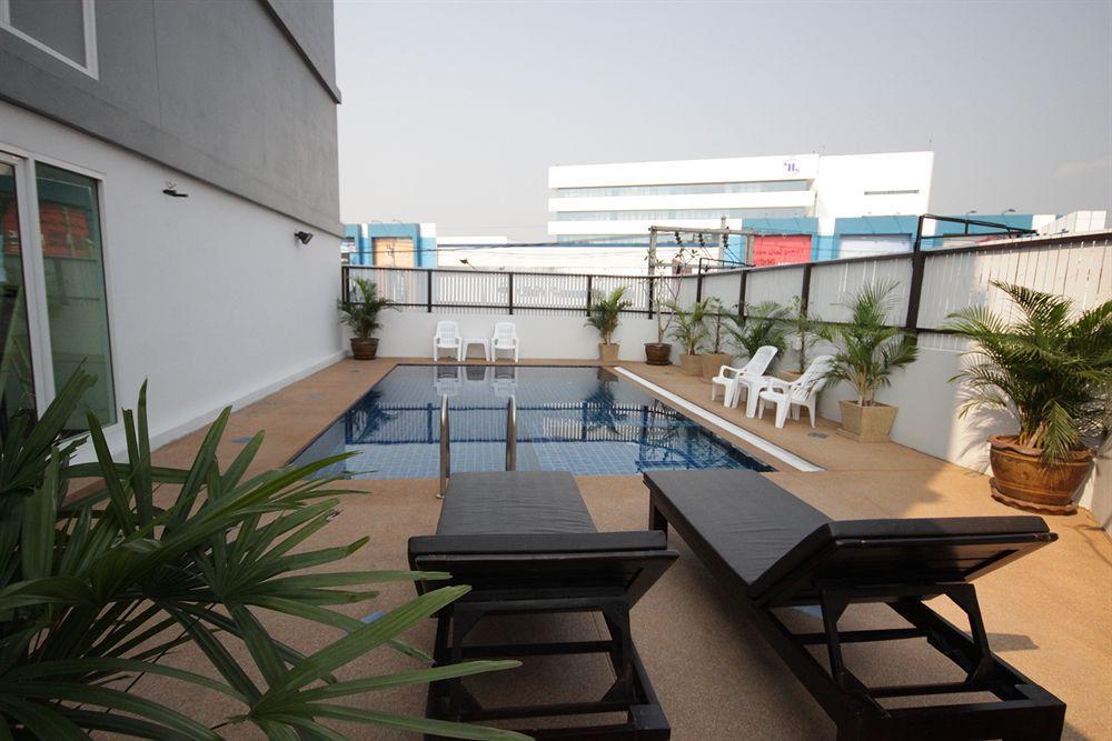 Airport Resident 1 Hotel 3*