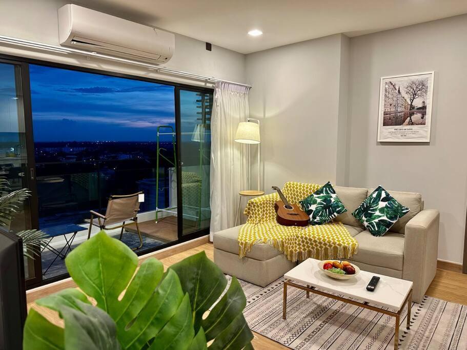 Astra Sky River High Floor,3 Bedrooms 97㎡ 山景房带浴缸 Apartamento Chiang Mai