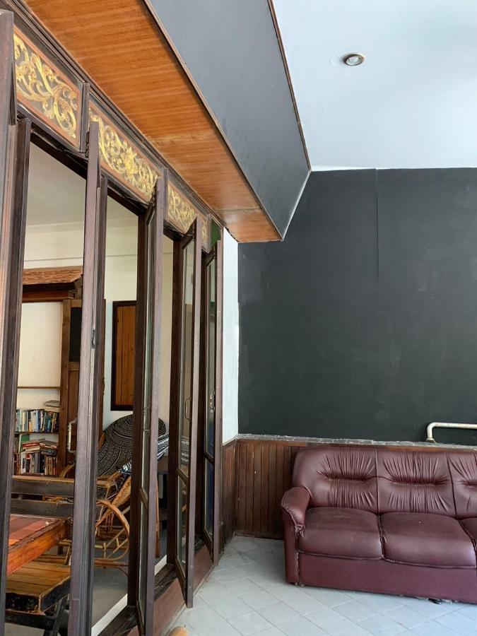 Albergue Revolution *