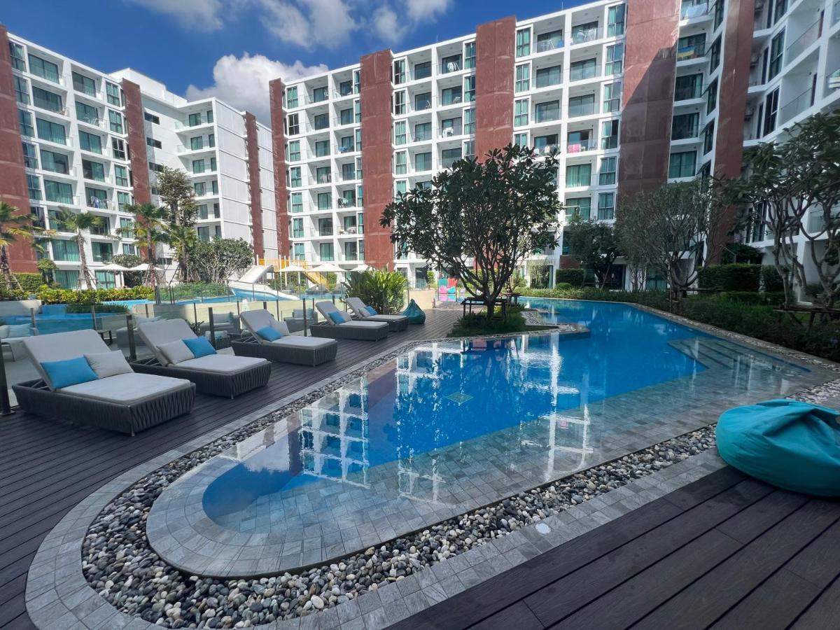 The One Apartment *