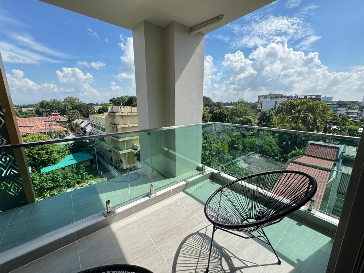 Night Market Super Large Luxurious 3-bedroom Hotel-style
