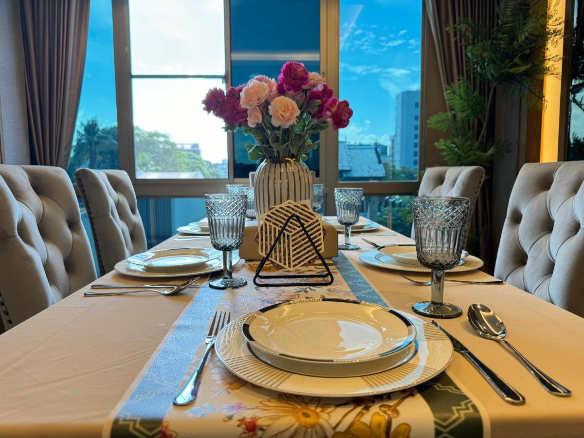 Night Market Super Large Luxurious 3-bedroom Hotel-style * Chiang Mai