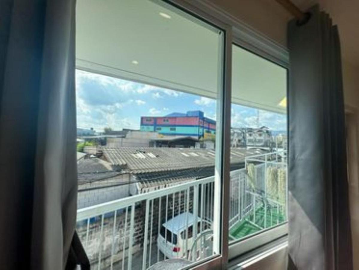 Noon23 Hostel