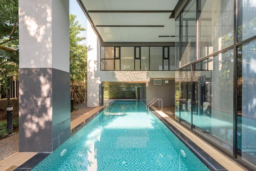 Modern In Nimman Apartment