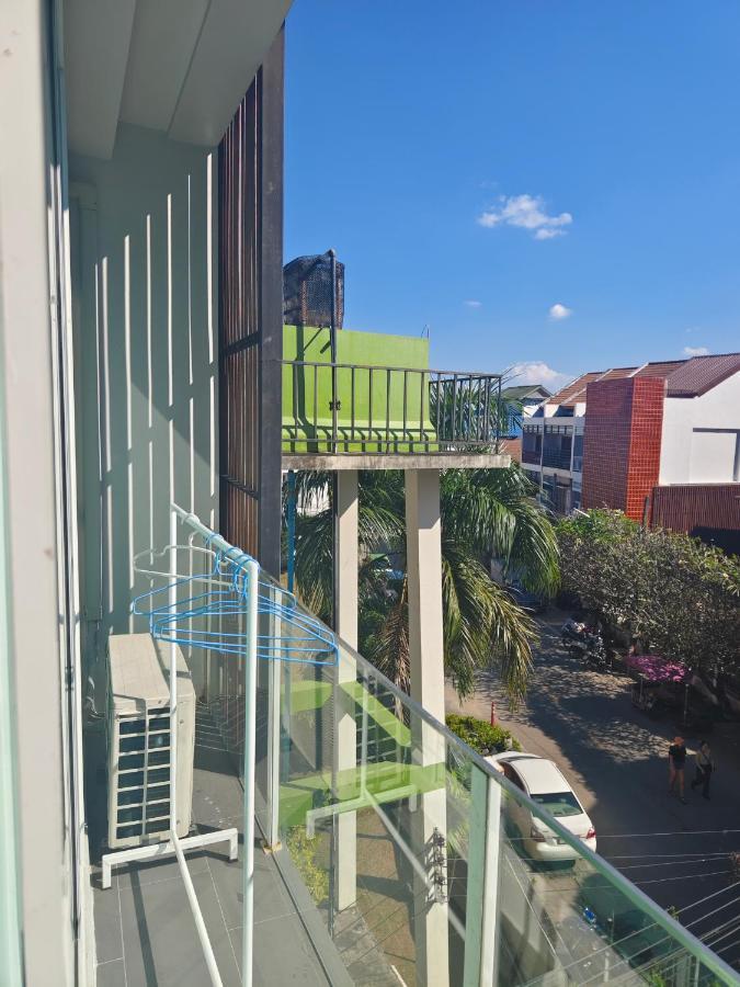 High High Hostel