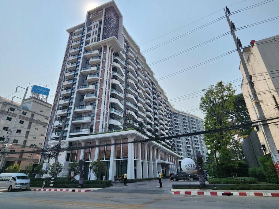 The Astraskyriver Luxurious 2 Full Bedroom - 73 Sqm * Chiang Mai