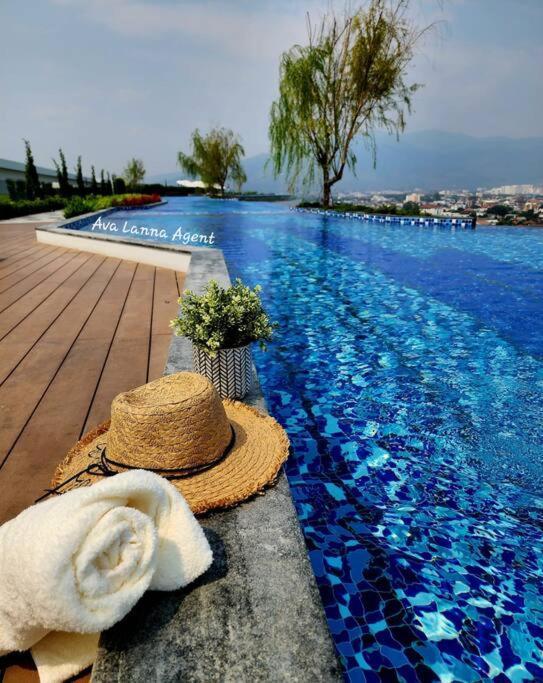 The Astraskyriver Luxurious 2 Full Bedroom - 73 Sqm * Chiang Mai