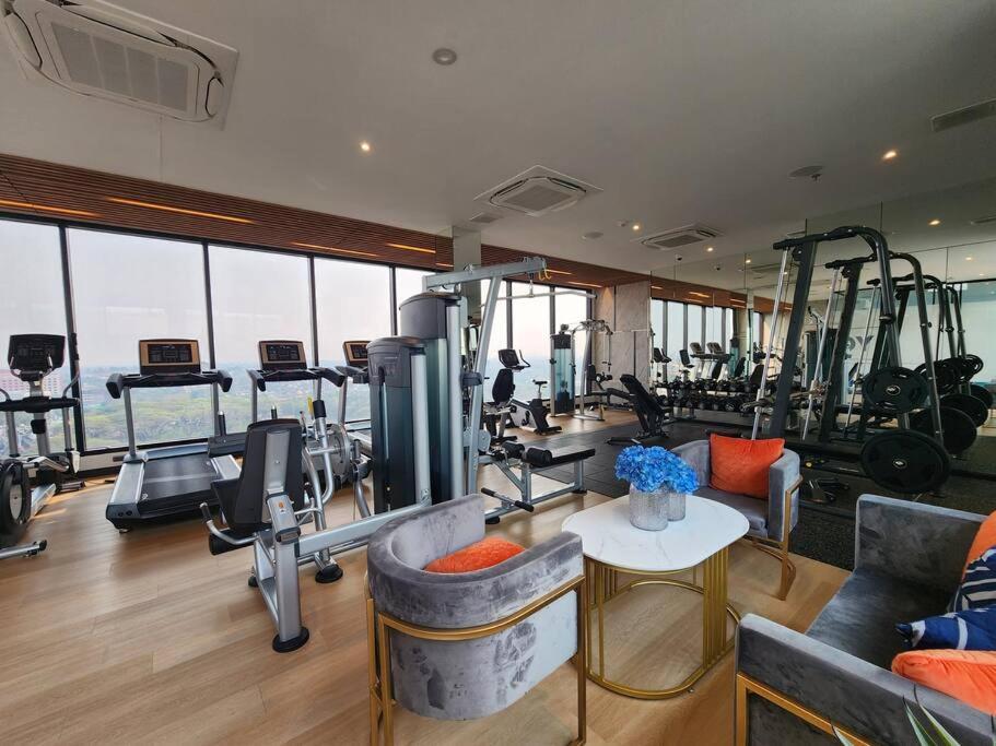 The Astraskyriver Luxurious 2 Full Bedroom - 73 Sqm Apartment