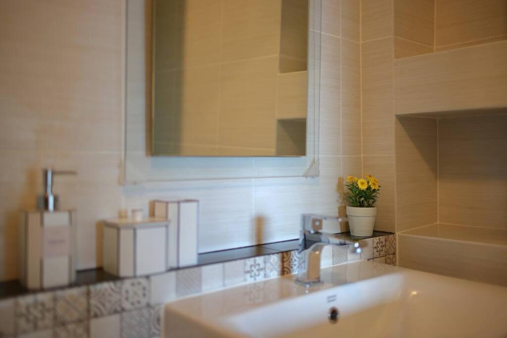 Brand New Homely 2 Bedrooms Apartment