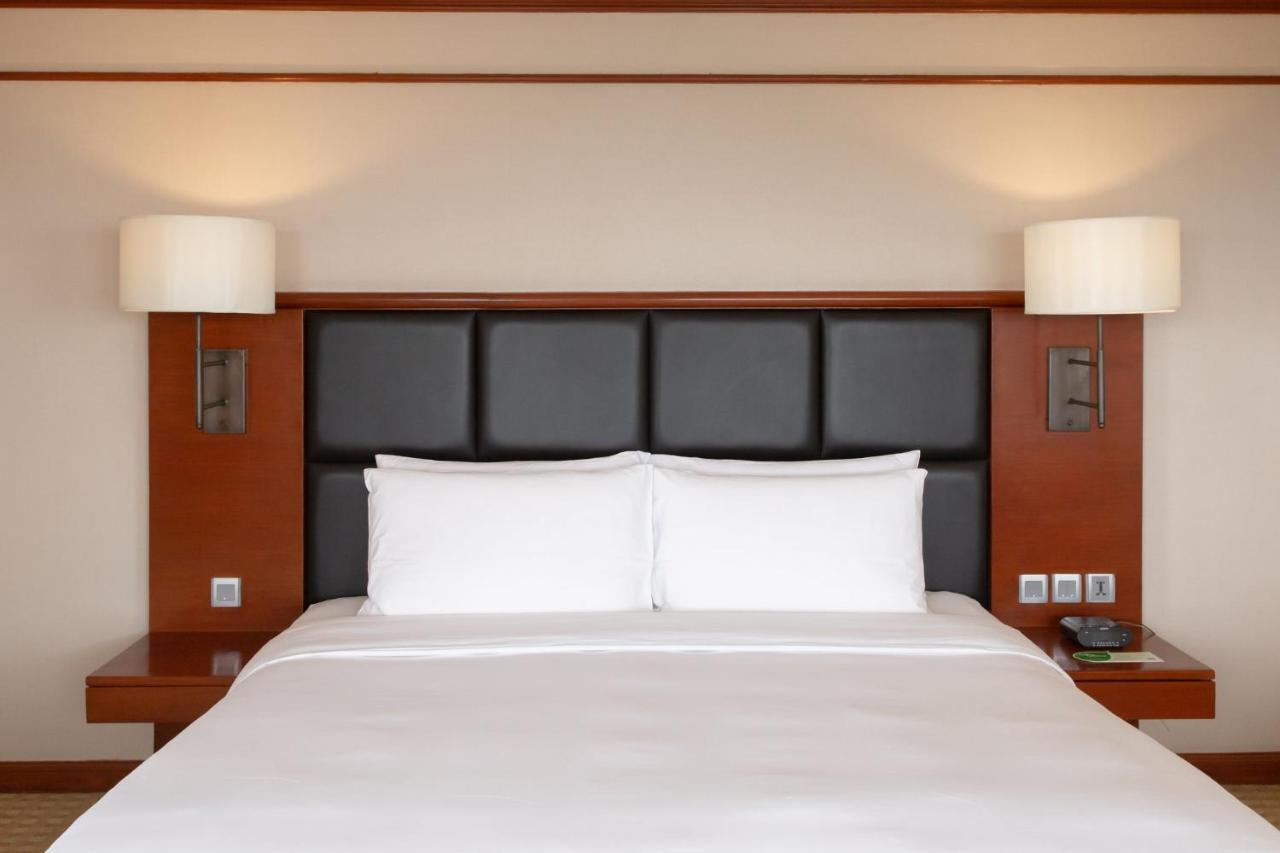 Centara Riverside Hotel 4*