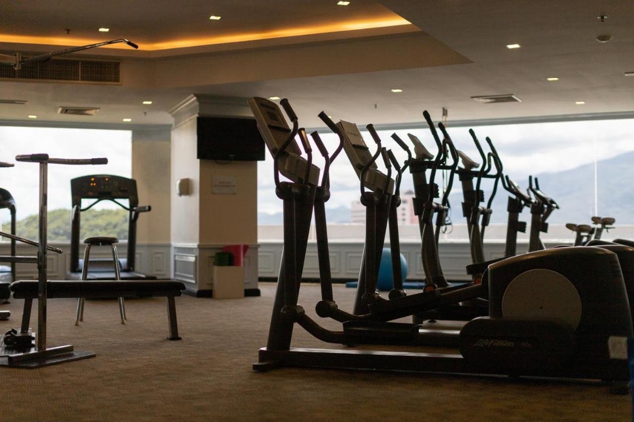 Centara Riverside 4*