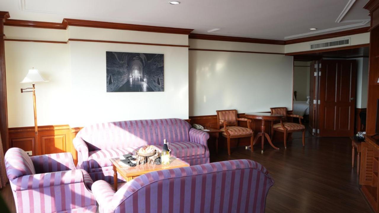 Hotel Centara Riverside Chiang Mai