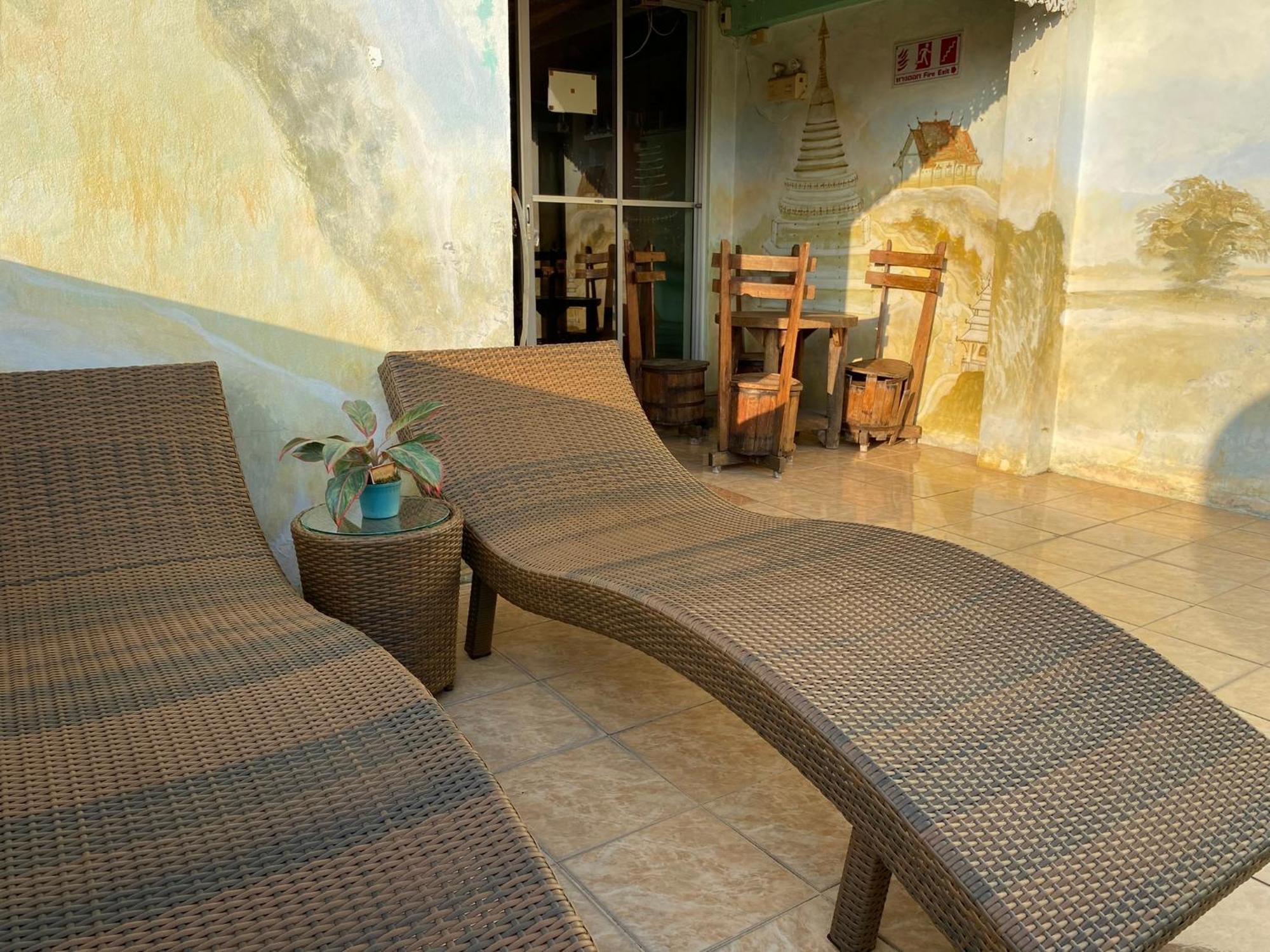 Awana House Bed & Breakfast Chiang Mai