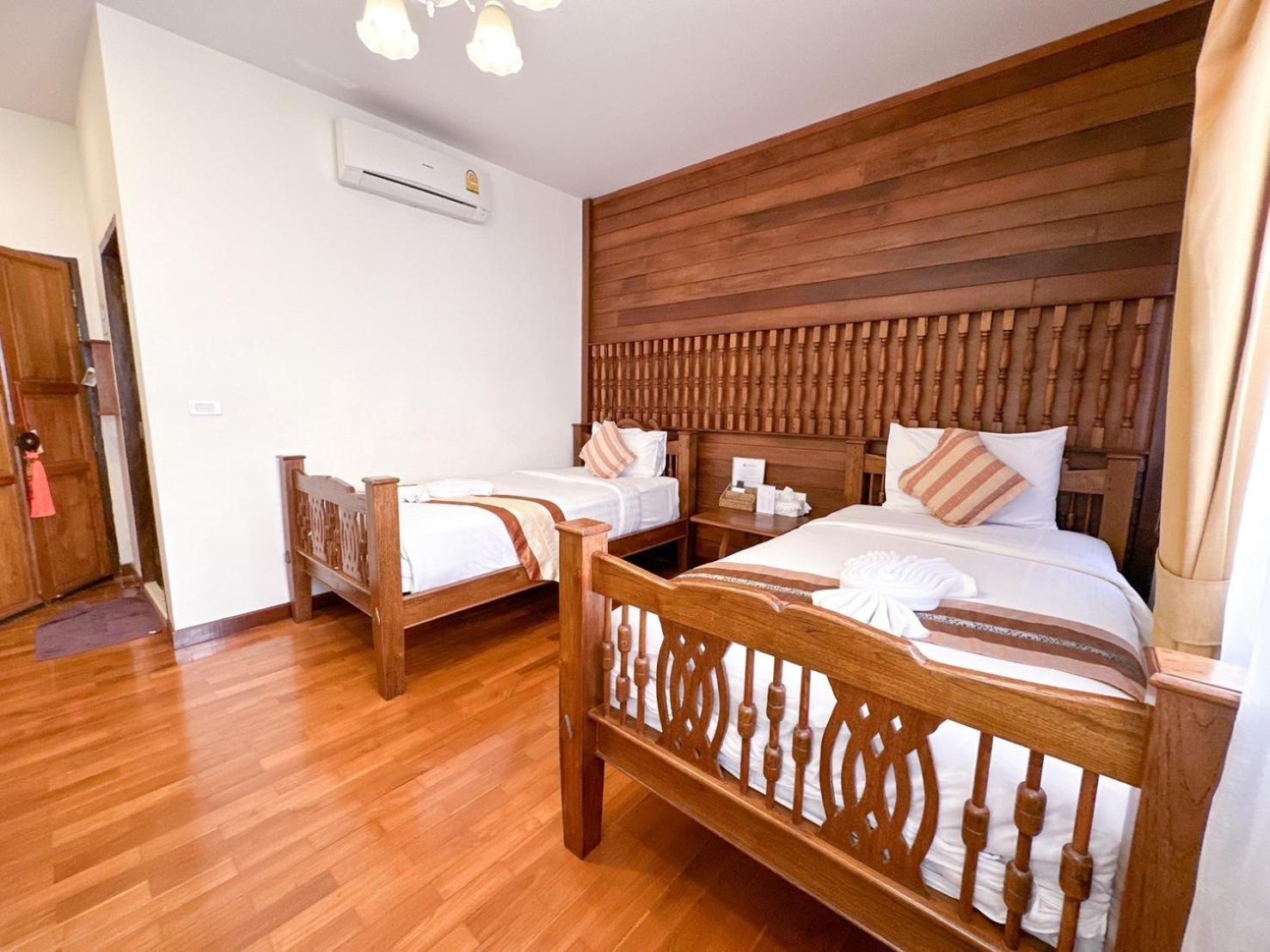 Guest house Rustic River Boutique