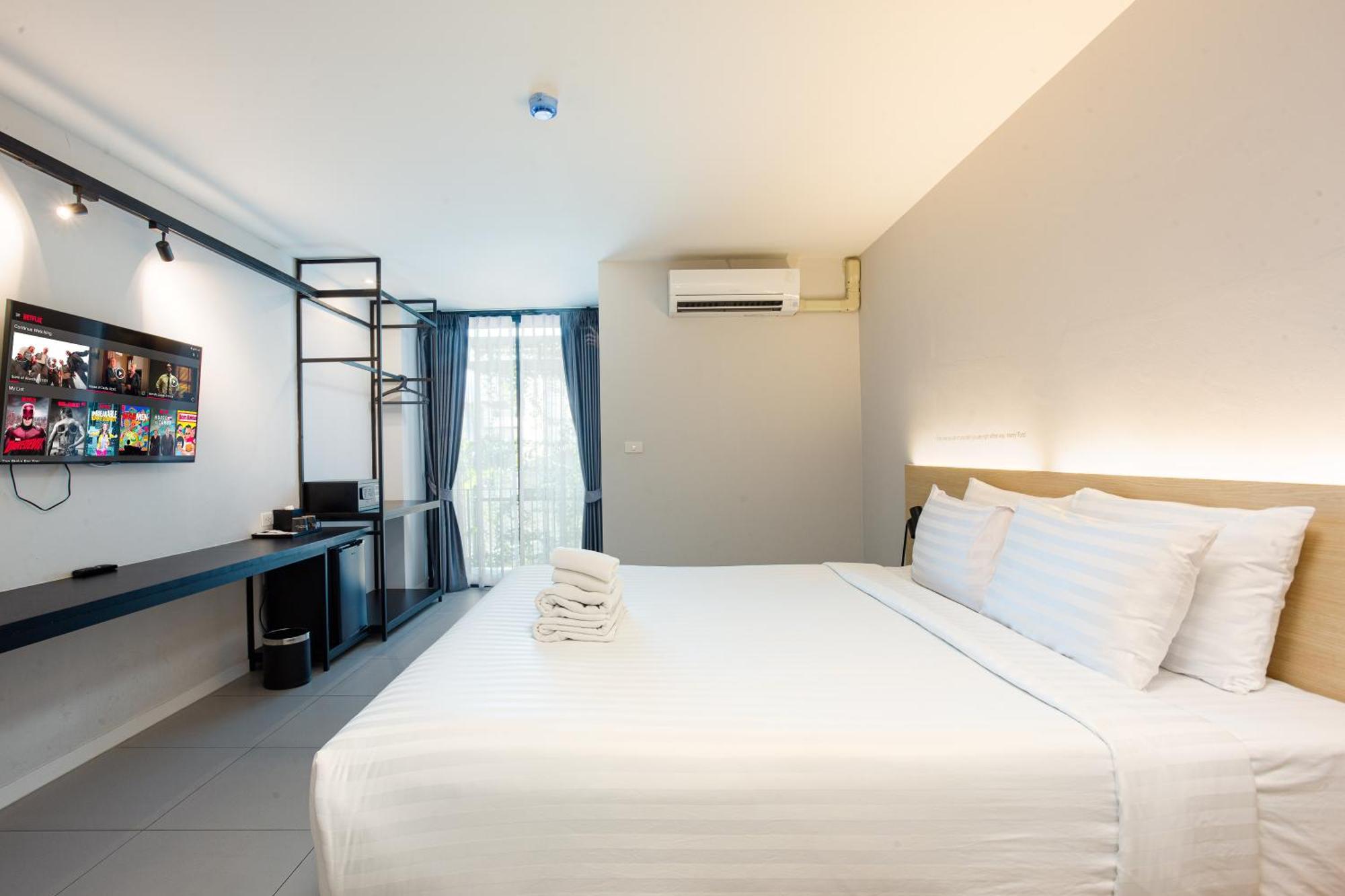 Book Design - Sha Extra Hotel 4*