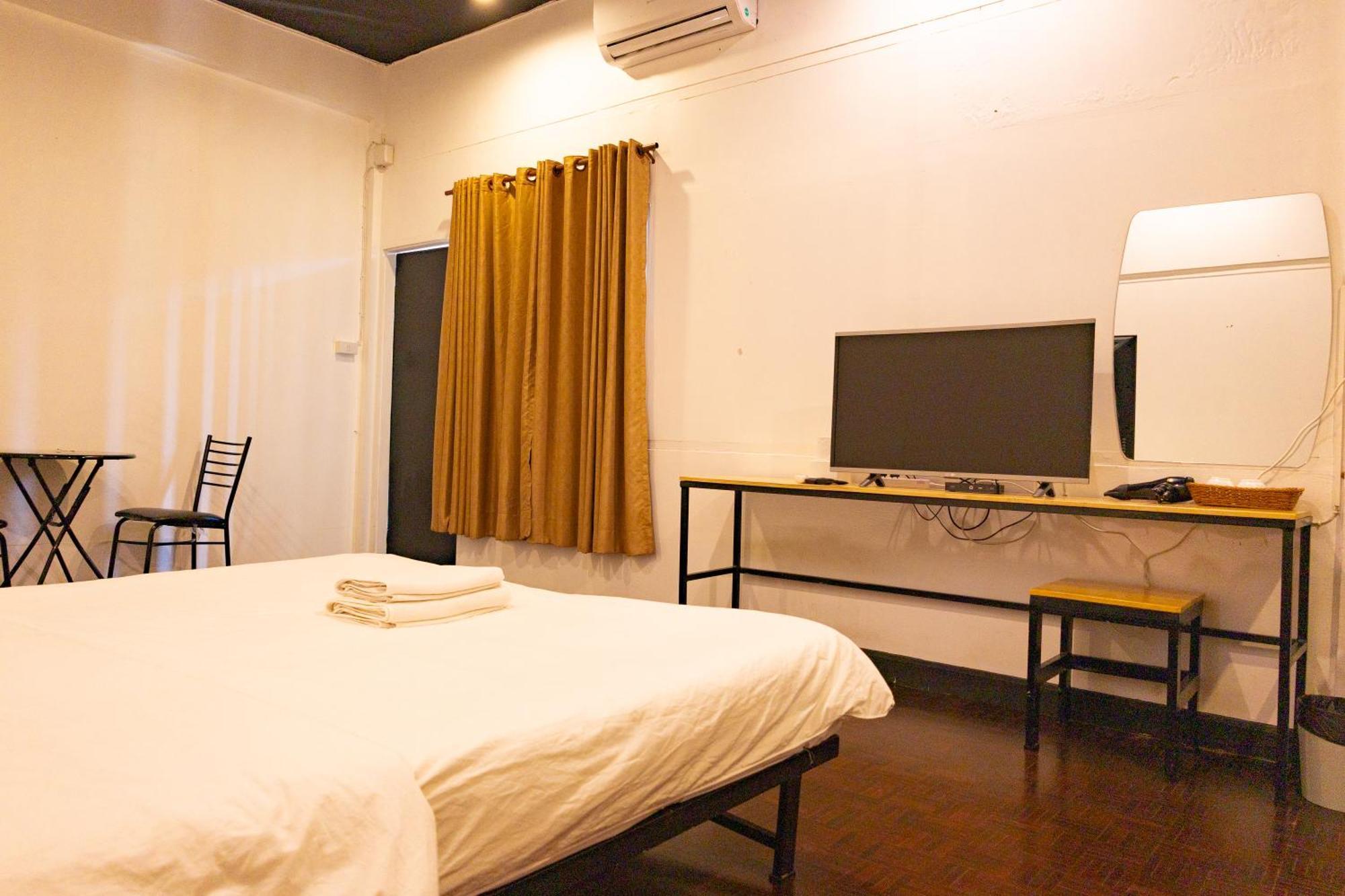 Go Thapae - โก อินน์​ ท่าแพ Hotel Chiang Mai
