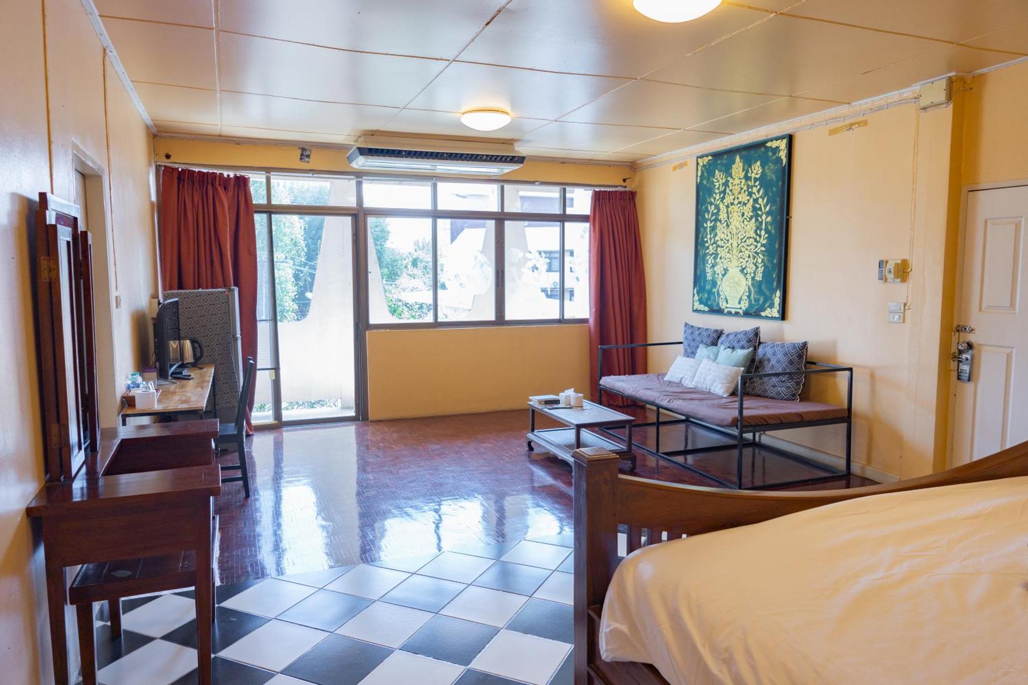 Hotel Go Thapae - โก อินน์​ ท่าแพ 3*