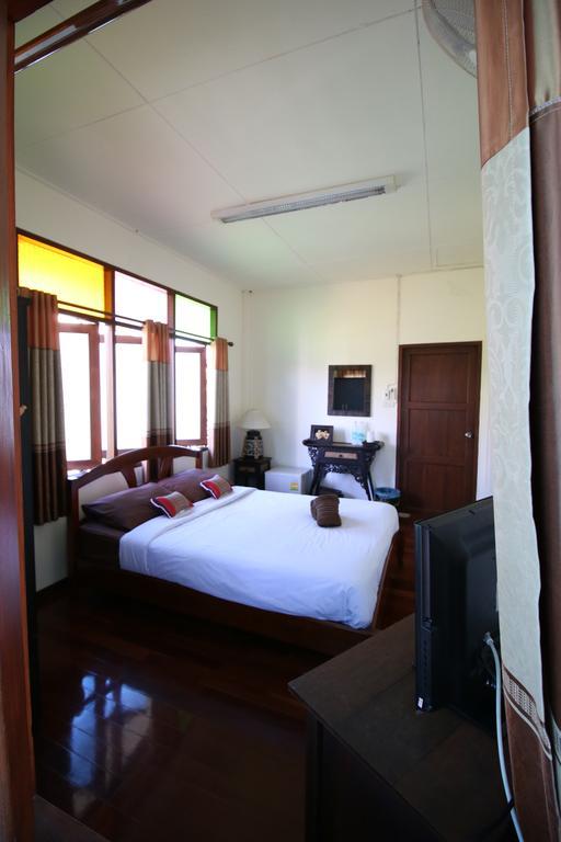 Hostel Absolute House