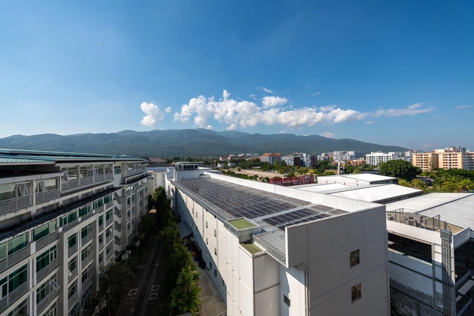 The Heart Of Nimman With Mountain View *
