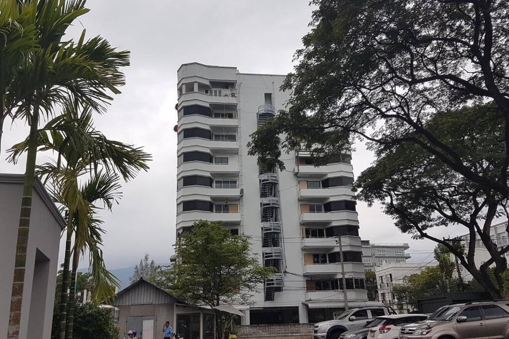 Nimman Smart Amazing Views Apartment