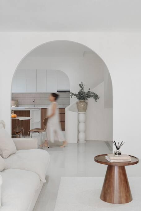 White Wood House In Chiang Mai