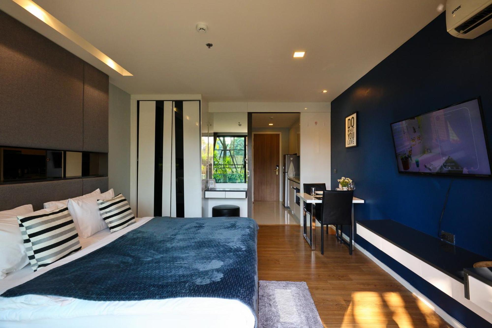 Luxury Modern Garden View