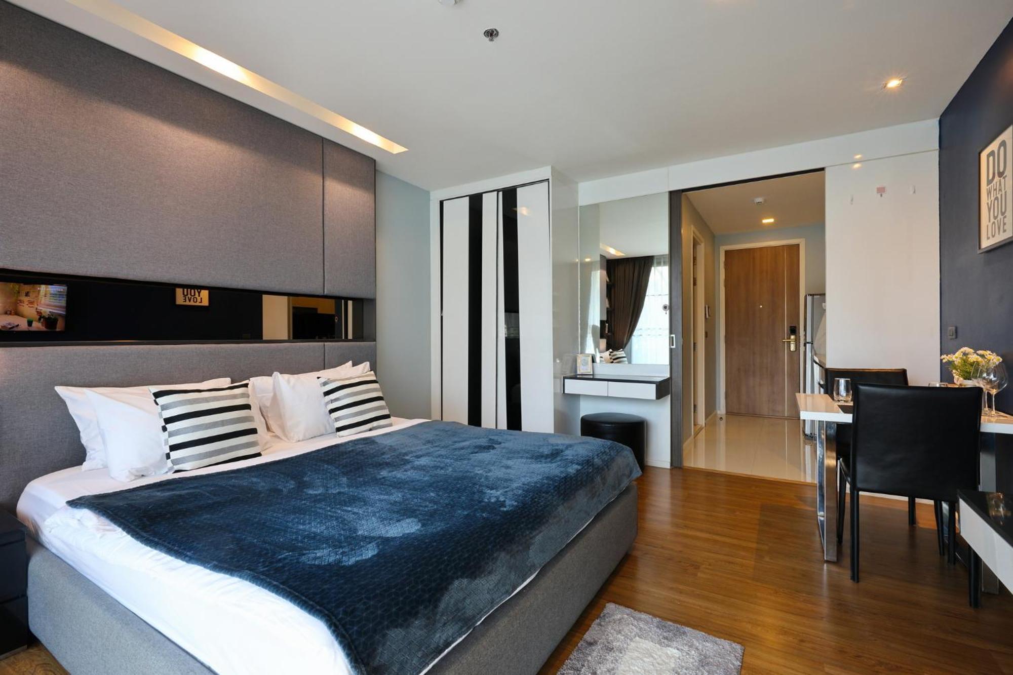 Luxury Modern Garden View Apartment