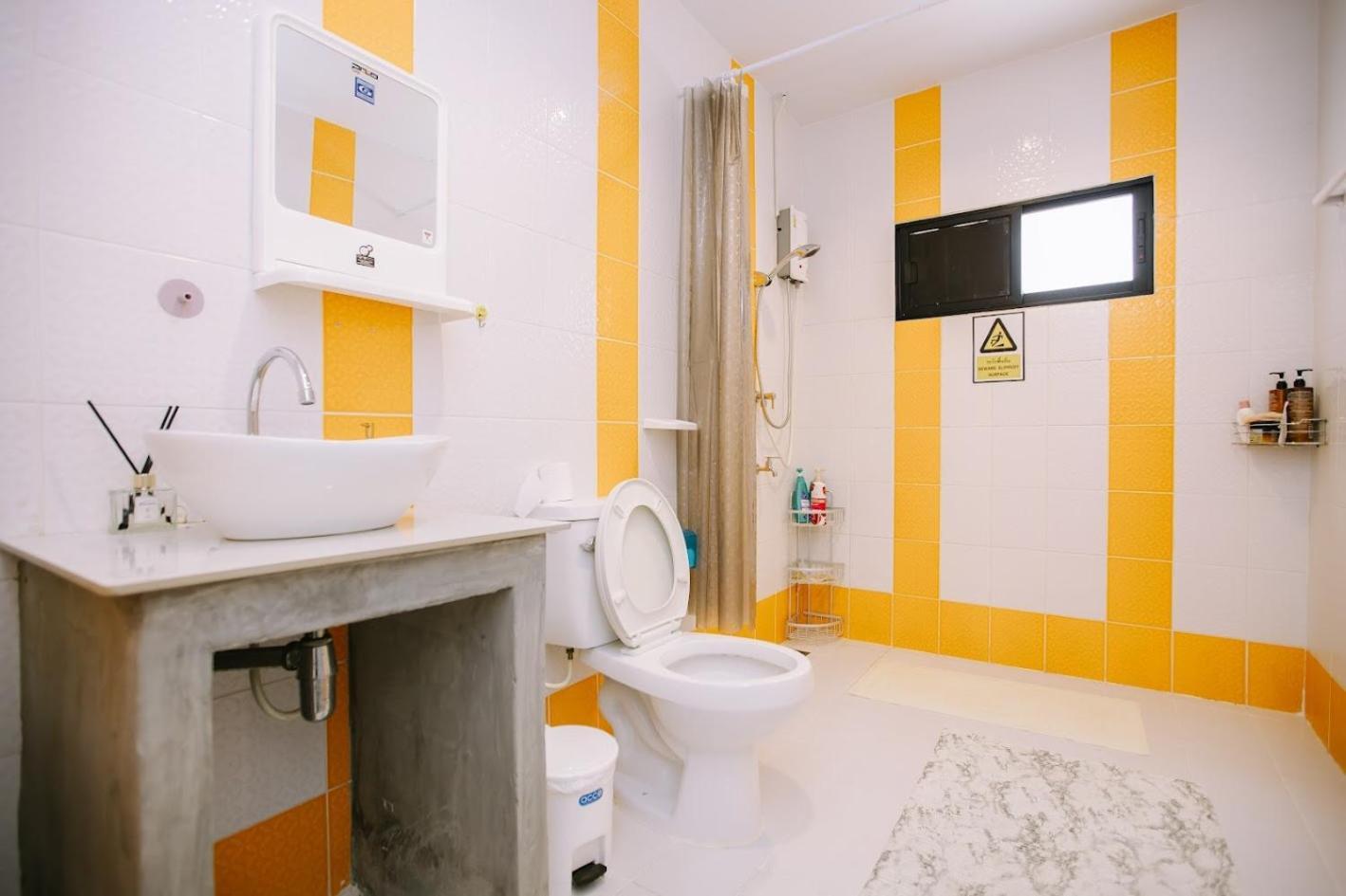 Ld1.house Private Room,thapae Gate, Old Homestay