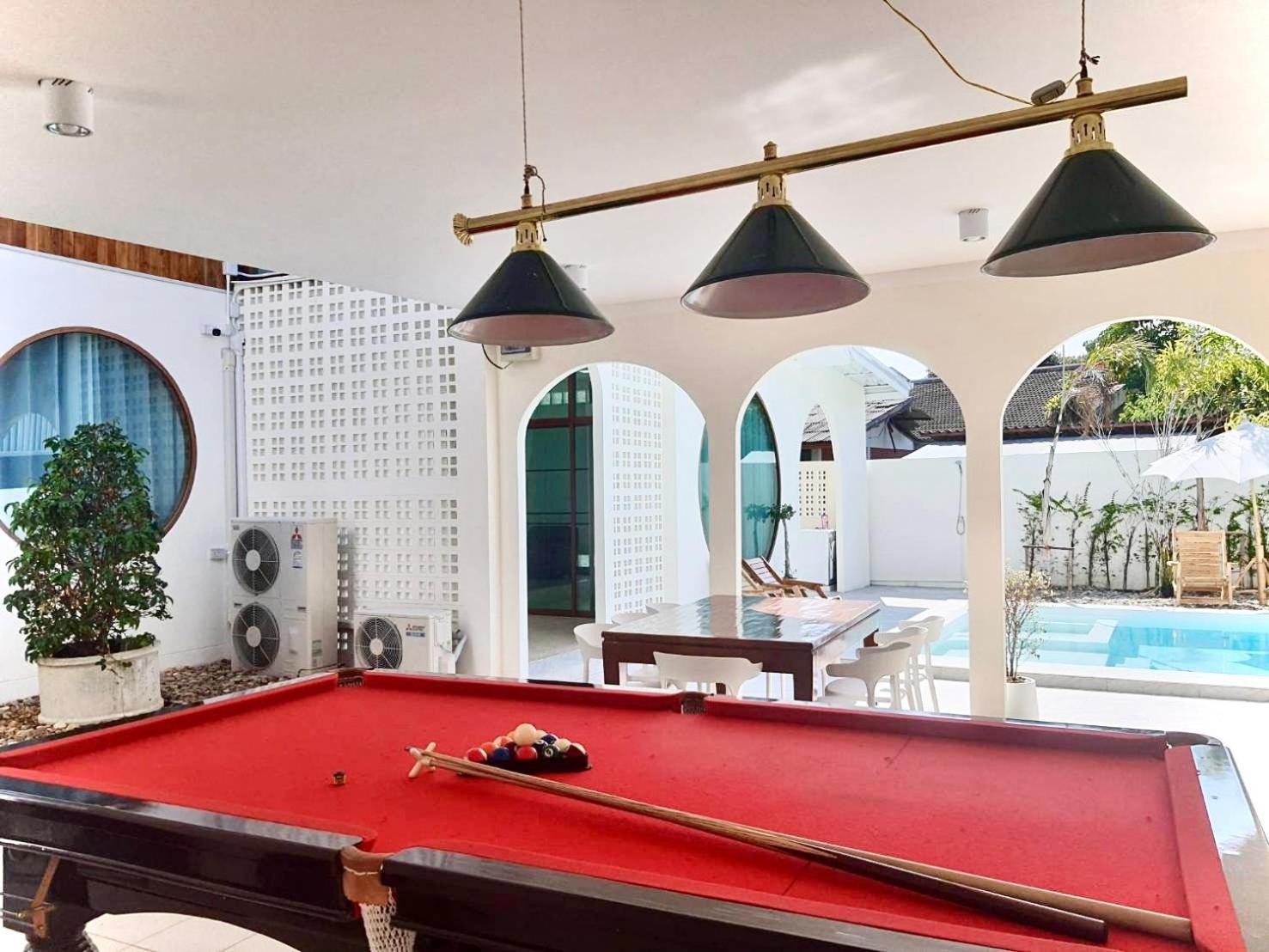 Lalin Pool