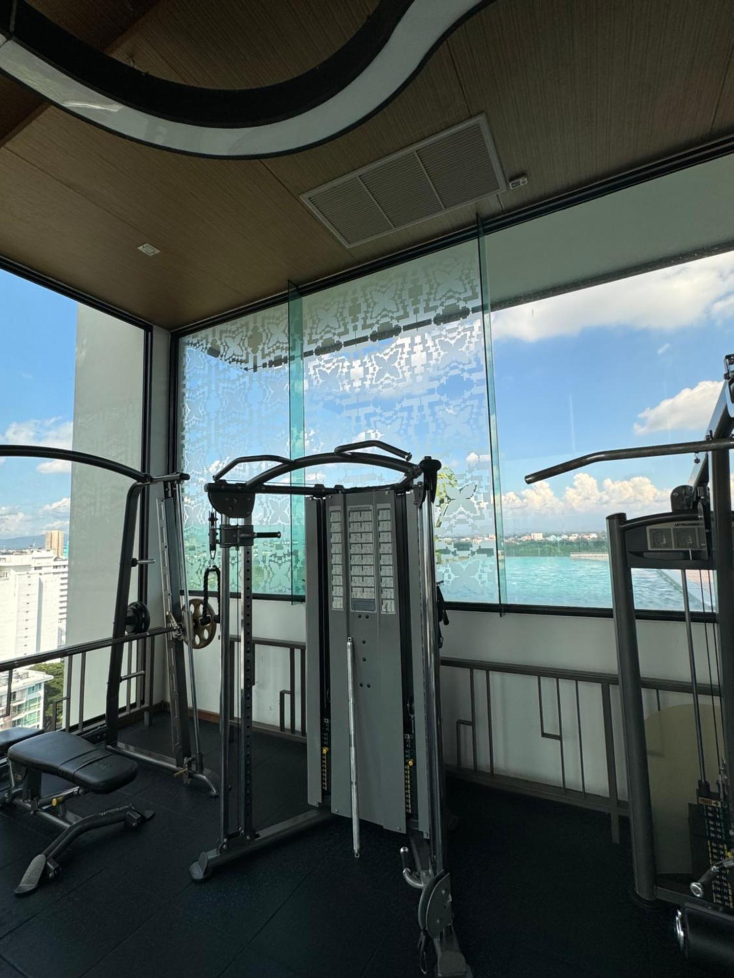 Astra 豪华公寓 Free Wifi&桑拿&顶楼景观游泳池&健身房 Apartment Chiang Mai