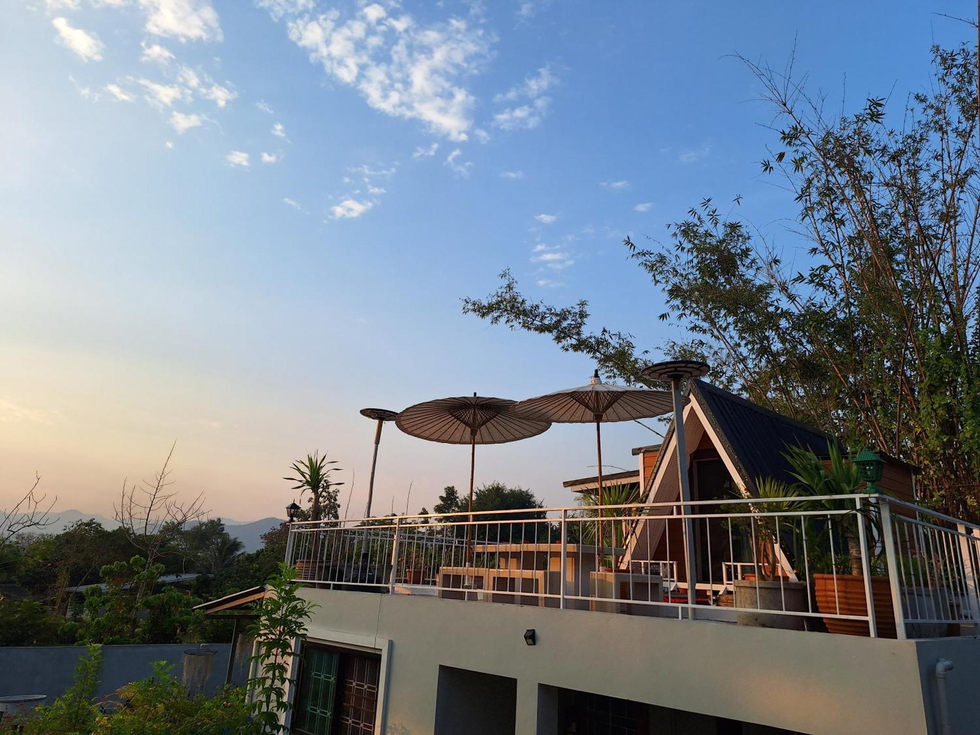 Lala's House@mae On Homestay *