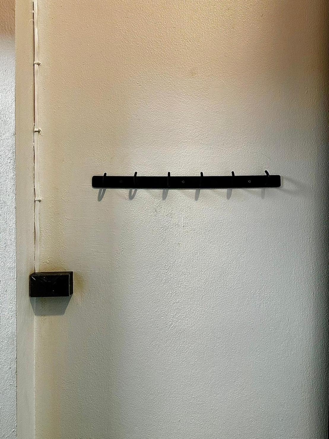 Revolution - Old Town Hostel *